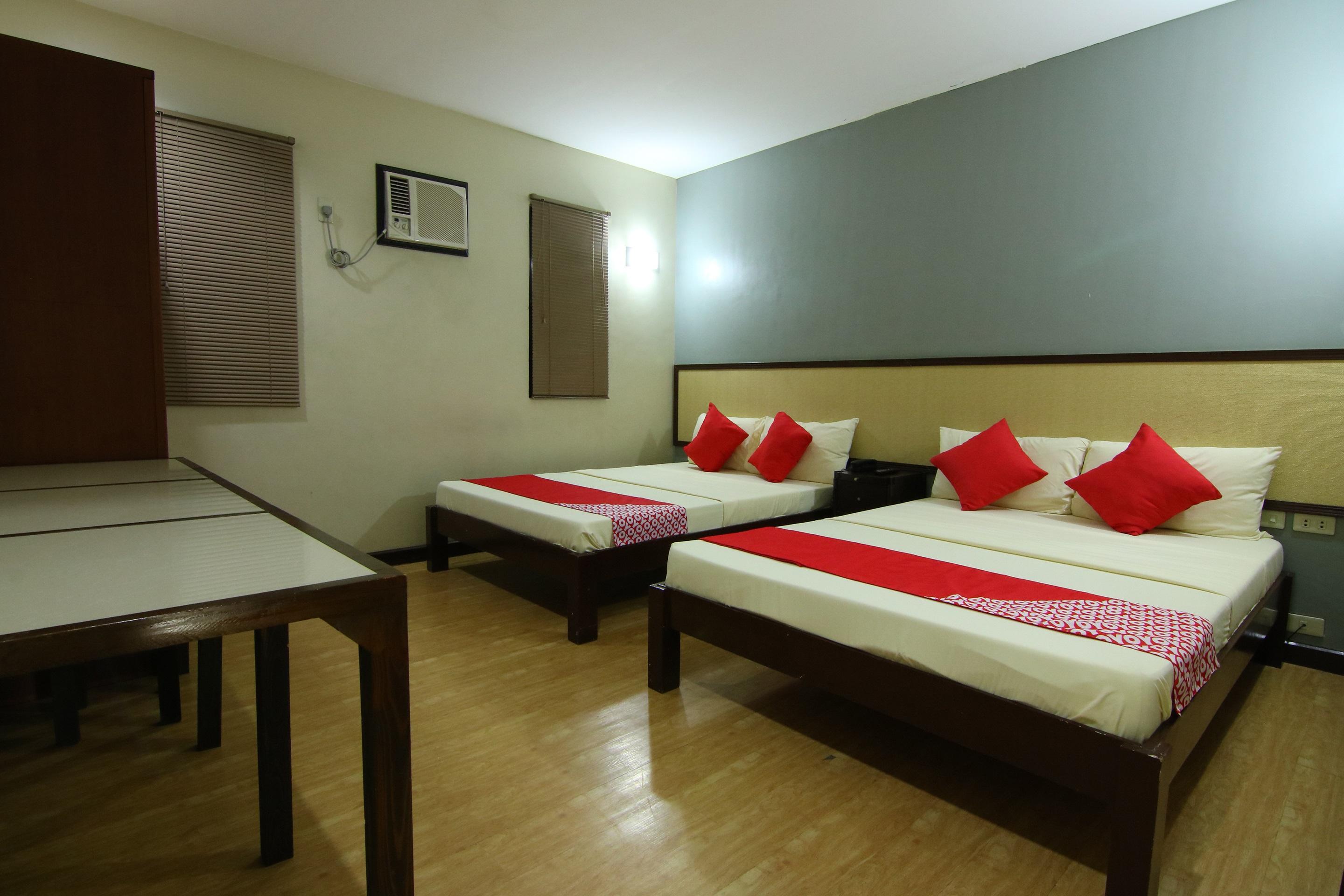 Oyo 110 Asiatel Hotel Пасай Экстерьер фото