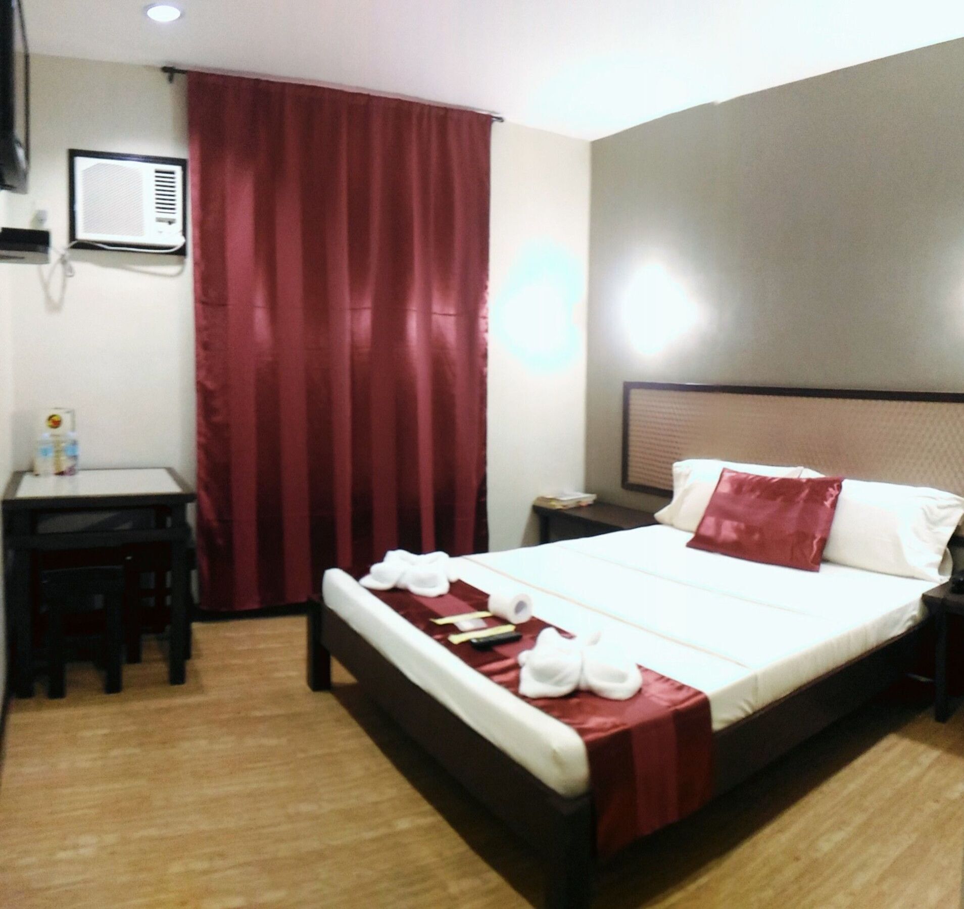 Oyo 110 Asiatel Hotel Пасай Экстерьер фото